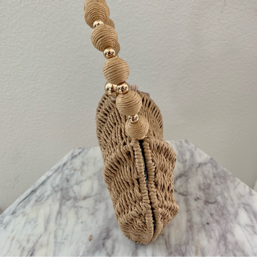 🐚 Victoria’s Secret Seashell Shaped Woven Raffia Straw Clamshell Basket Bag - Picture 8 of 11